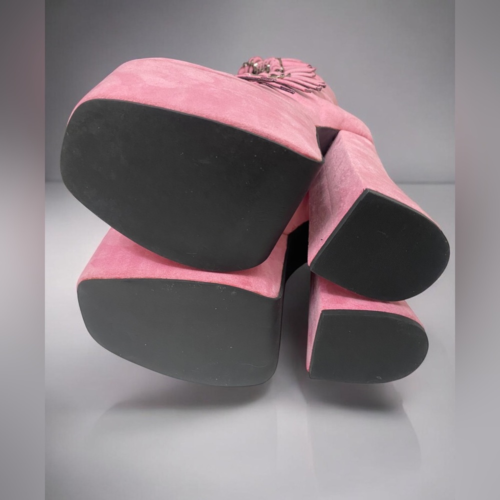 Current Mood “Transaction” Dusty Pink Platform Boots 💕 - Picture 13 of 16